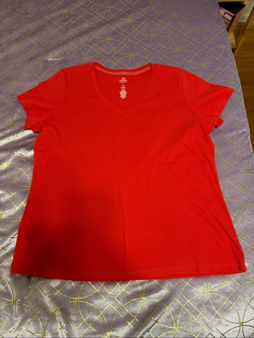 💥 Women’s Red V-Neck Short Sleeve Top